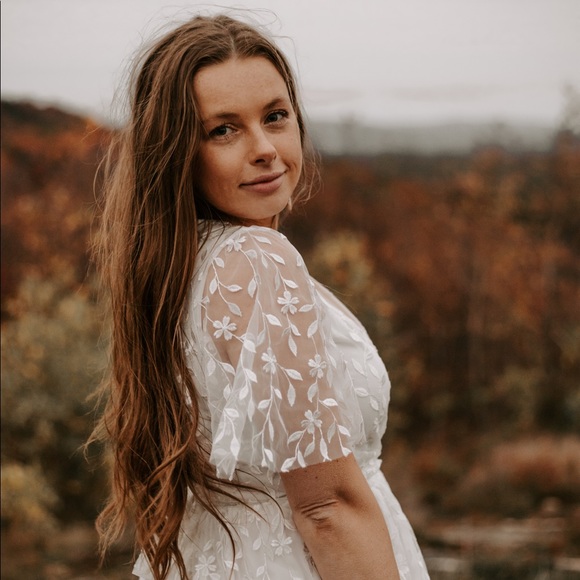 Meet Your Posher, Ashlie! - Picture 2 of 16